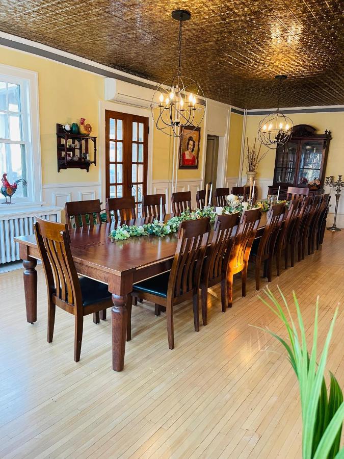 Carriage House Bed & Breakfast วิโนนา ภายนอก รูปภาพ