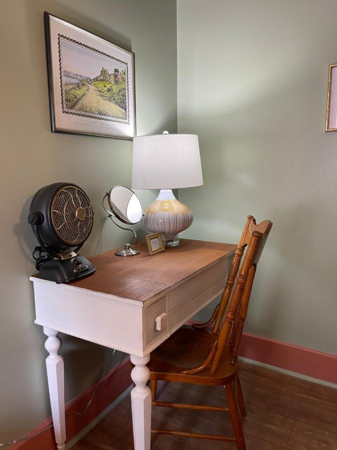 Carriage House Bed & Breakfast วิโนนา ภายนอก รูปภาพ