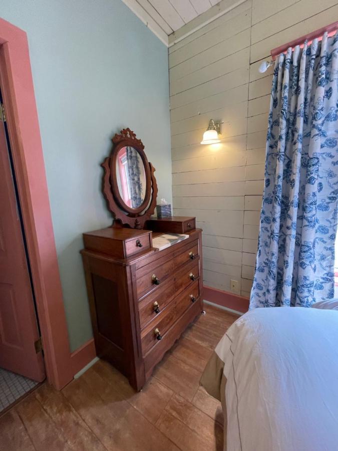 Carriage House Bed & Breakfast วิโนนา ภายนอก รูปภาพ