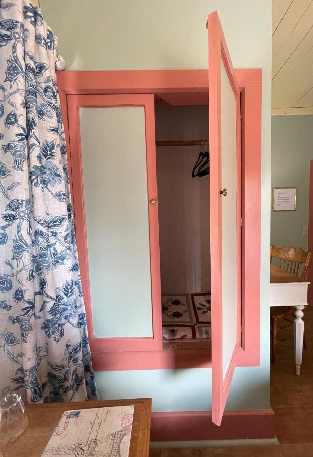 Carriage House Bed & Breakfast วิโนนา ภายนอก รูปภาพ