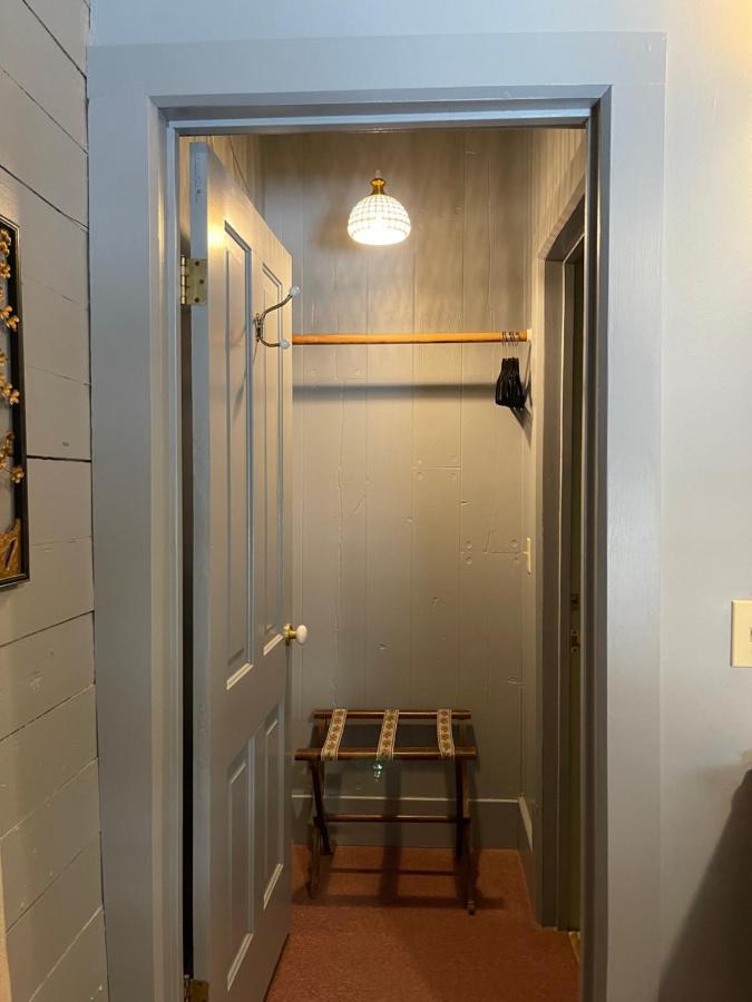 Carriage House Bed & Breakfast วิโนนา ภายนอก รูปภาพ