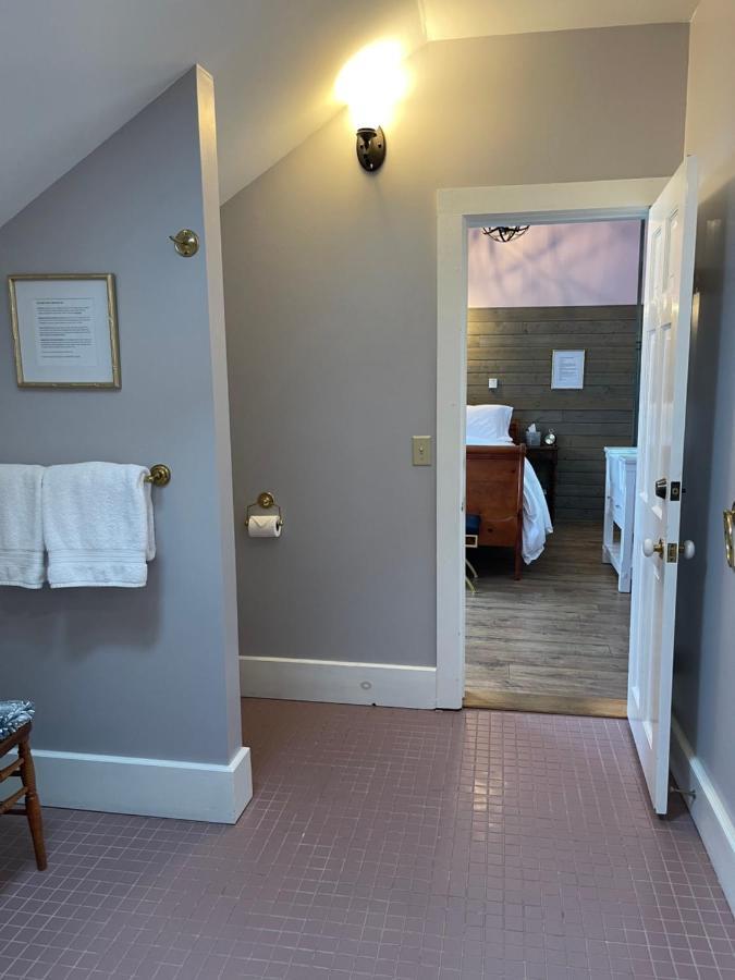 Carriage House Bed & Breakfast วิโนนา ภายนอก รูปภาพ