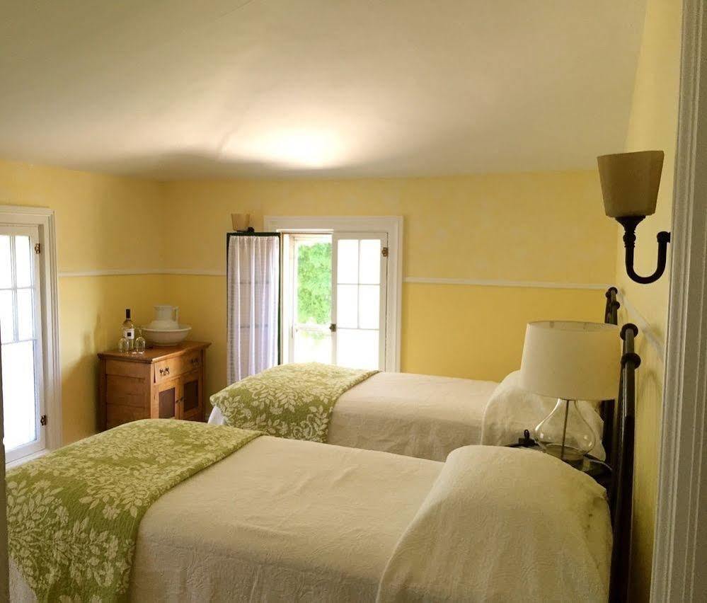 Carriage House Bed & Breakfast วิโนนา ภายนอก รูปภาพ