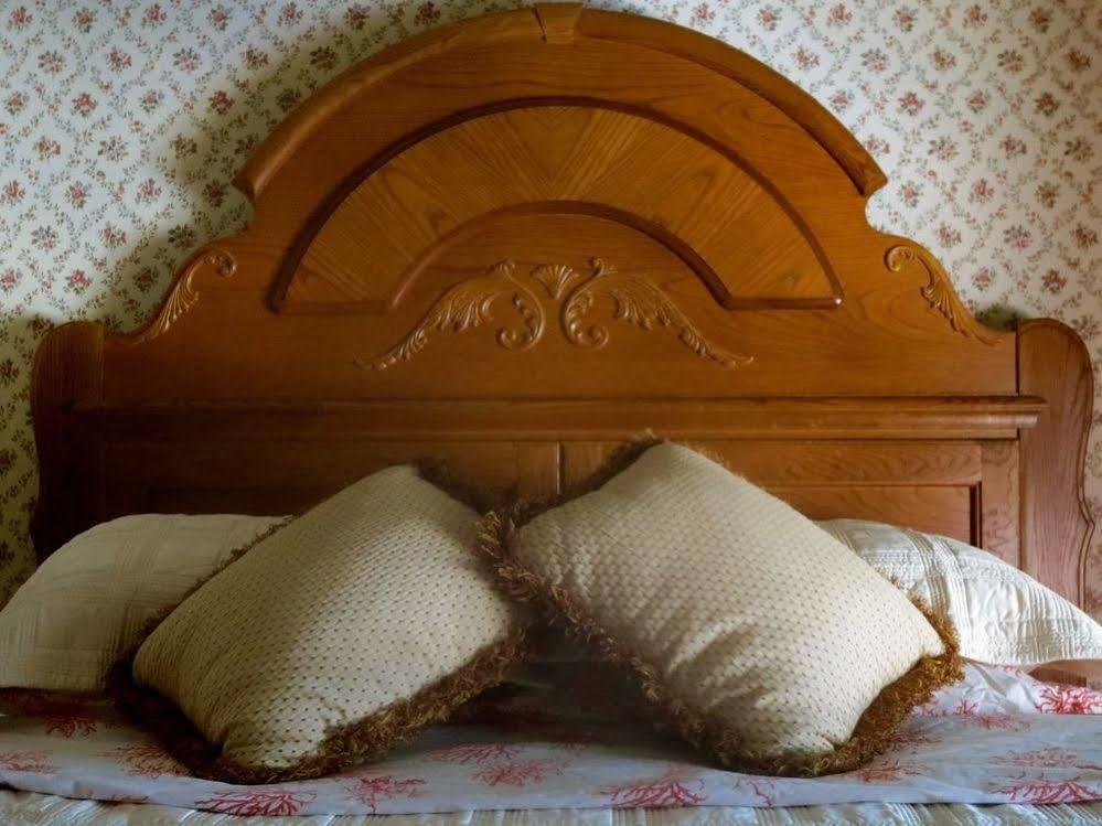 Carriage House Bed & Breakfast วิโนนา ภายนอก รูปภาพ