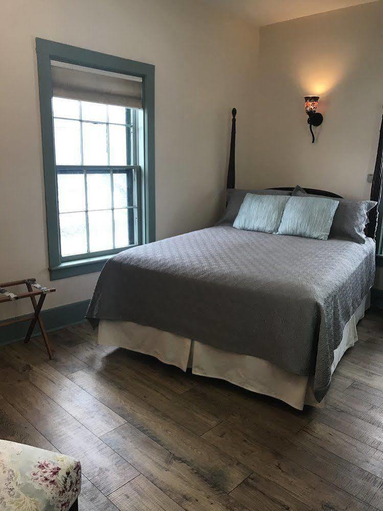 Carriage House Bed & Breakfast วิโนนา ภายนอก รูปภาพ